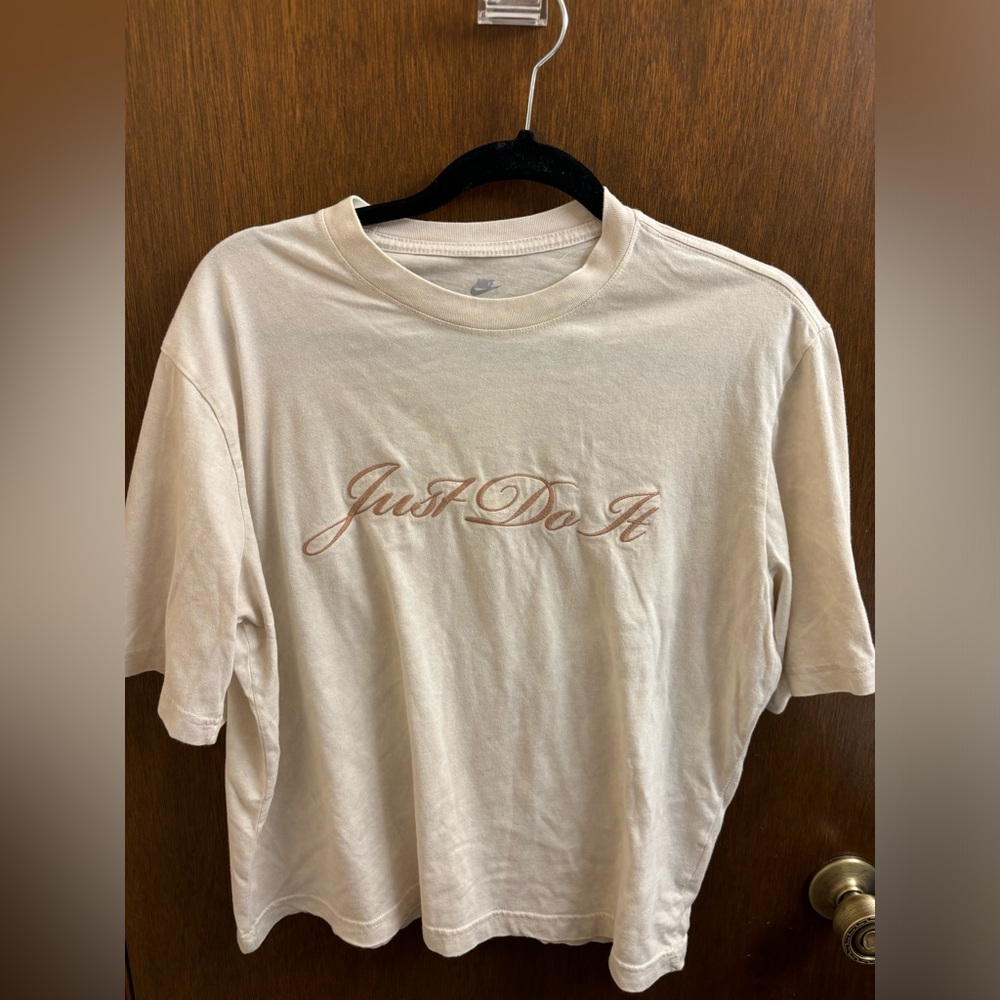 Nike Beige 'Just Do It' T-Shirt